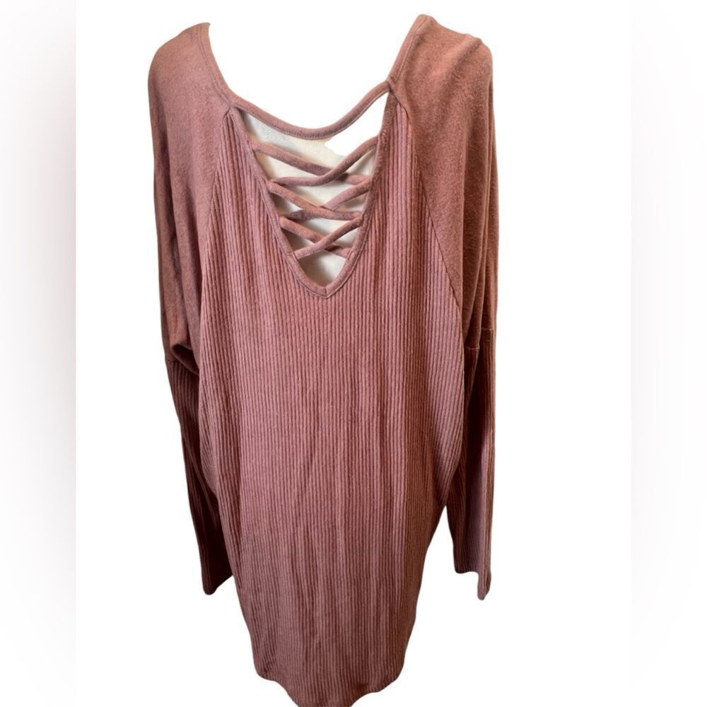 NWT SO rose color‎ women's light weight sweater size xl